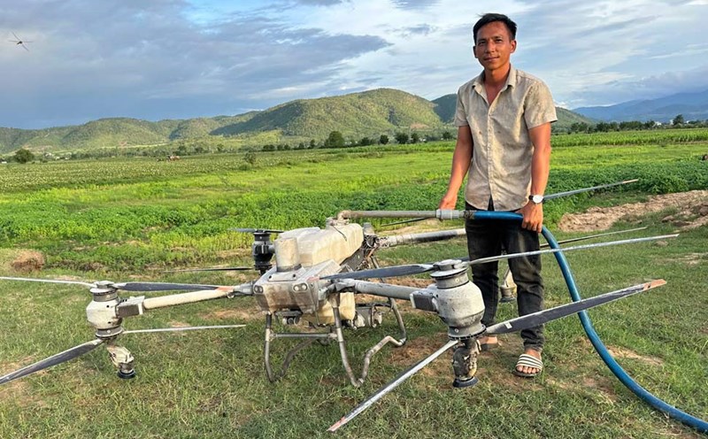Mr. Tran Van Nghia - the hero who saved 2 children from the rushing water in Gia Lai. Photo: Tran Van Nghia