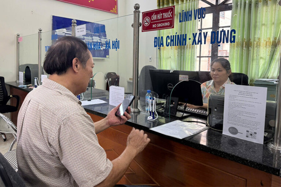 La delivrance de titres fonciers a la commune pour la premiere fois n'est pas superieure a 3 jours de travail les habitants en beneficient