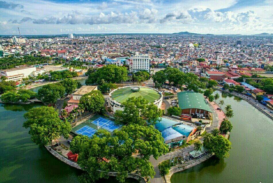 높은 곳에서 바라본 하이퐁시의 한 모퉁이. 사진: Haiphong.gov.vn