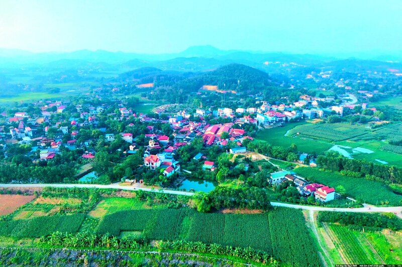 Un coin de la commune de Chi Cho, province de Phu Tho sur la riviere Lo. Photo: Ngoc Oanh.