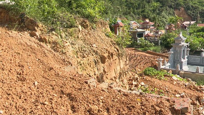 Tự đào núi, phân ô xây mộ tại nghĩa trang ở Hải Phòng