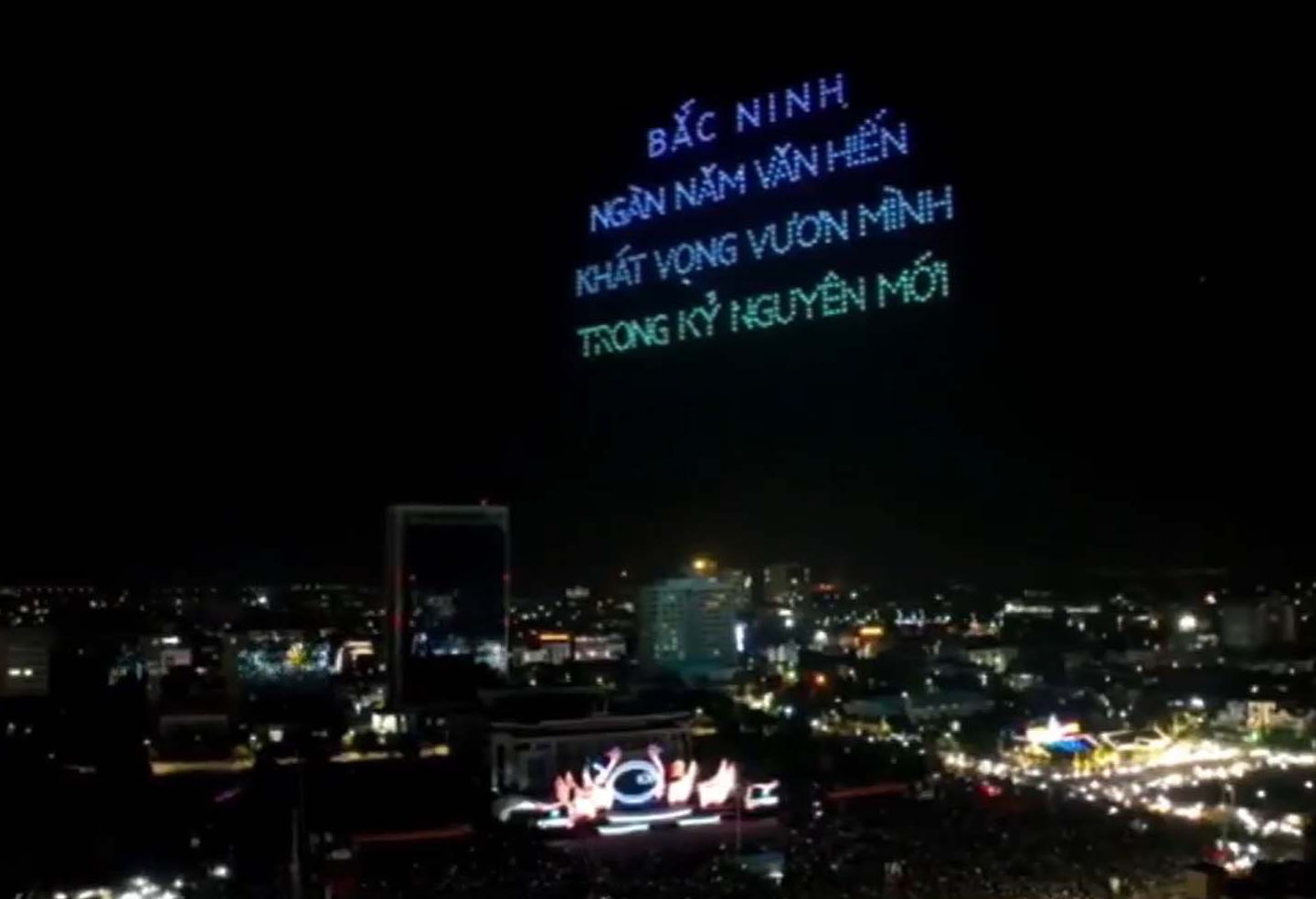 The Drone Light performance ended a special art program to welcome the new Bac Ninh province. Photo: Bac Ninh Television
