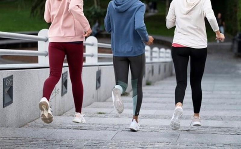 Japanese walking is more beneficial for the heart. Photo: Thuy Duong