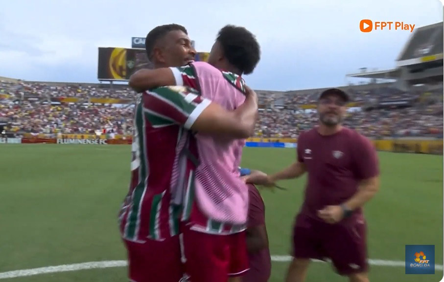 플루미넨세 2025 FIFA 클럽 월드컵 준결승 진출. 비디오에서 캡처한 사진