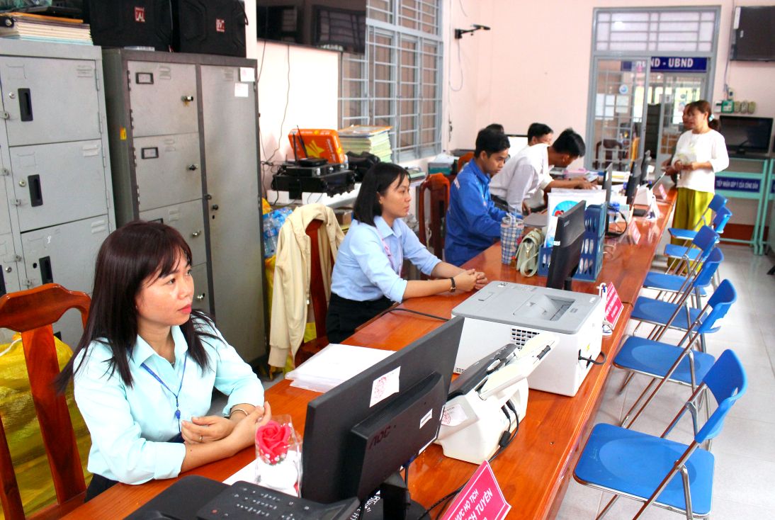 Mot goc Trung tam Phuc vu hanh chinh cong xa Ba Chuc. Anh: Thanh Mai 