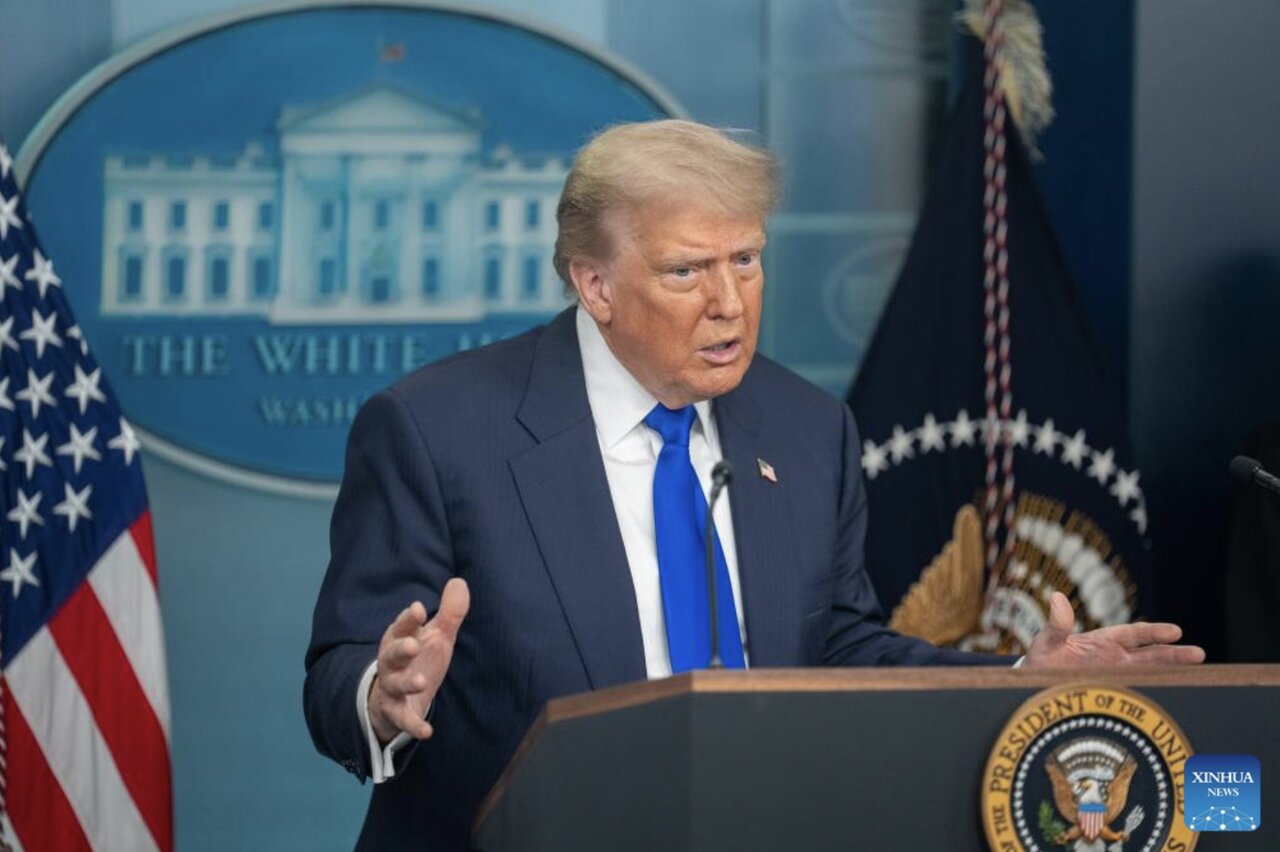 El presidente de los Estados Unidos, Donald Trump, planea enviar notificaciones a los socios comerciales sobre los Estados Unidos que Estados Unidos impondra hasta el 70%. Foto: Xinhua