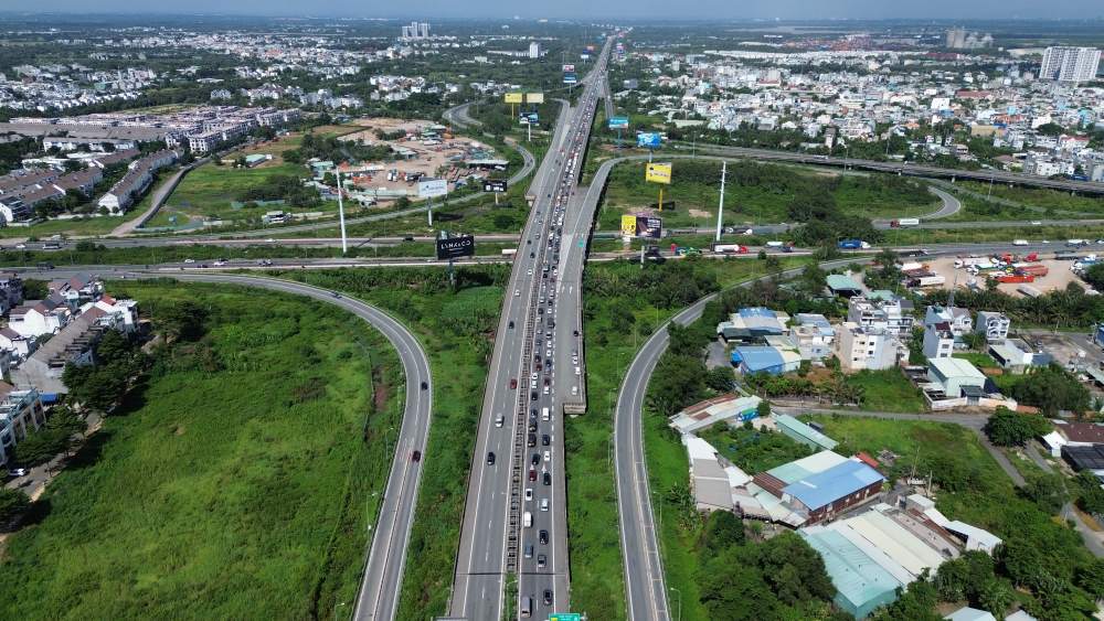 남부 지방의 맑은 날씨. 사진: Anh Tu