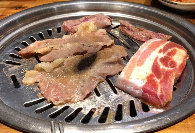 더 안전한 6가지 고기 굽는 방법. 사진: 탄 응옥