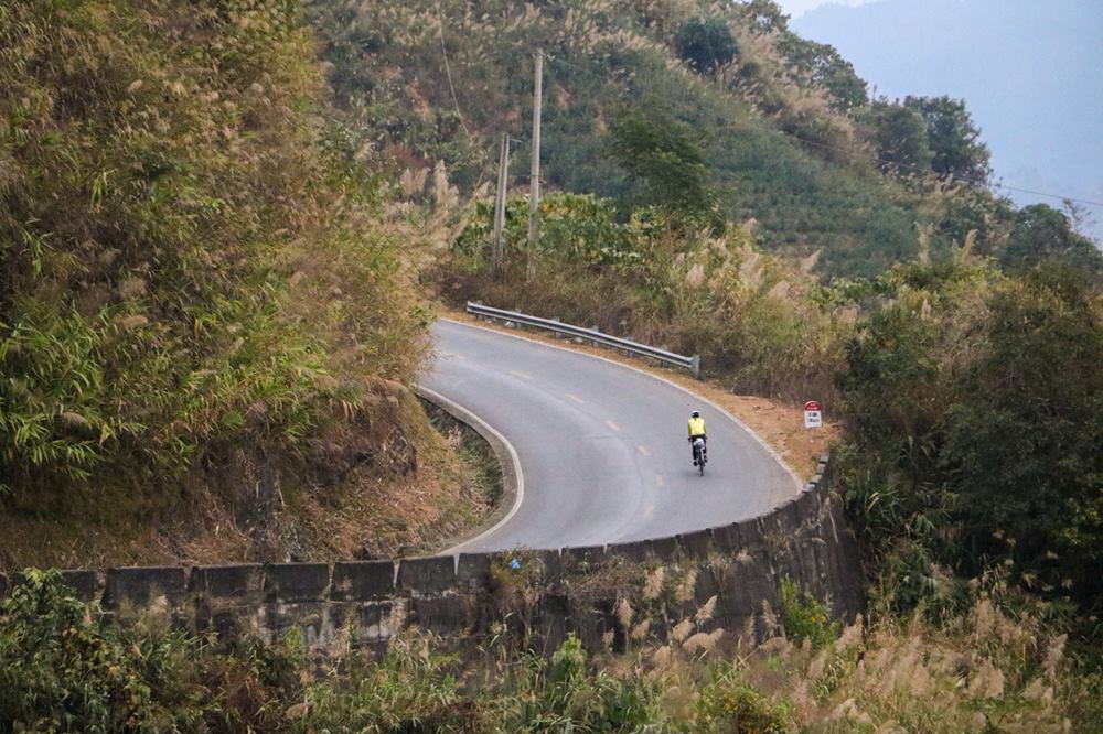 Les electeurs de Lang Son proposent de transformer la route nationale 279 en autoroute. Photo : Gia Bach