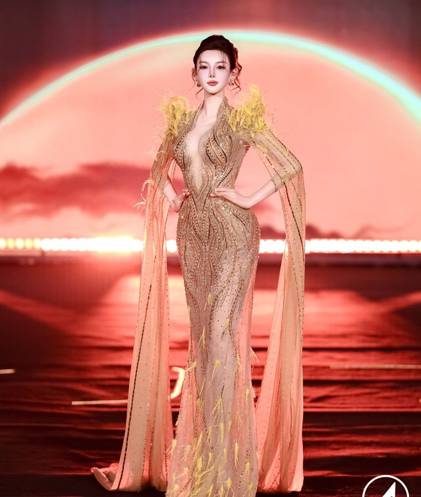 Kieu Vu tam su: “Toi luon y thuc rang vuong mien khong chi la mot mon trang suc long lay, no la bieu tuong cua trach nhiem, cua niem tin ma cong dong da trao gui“.
