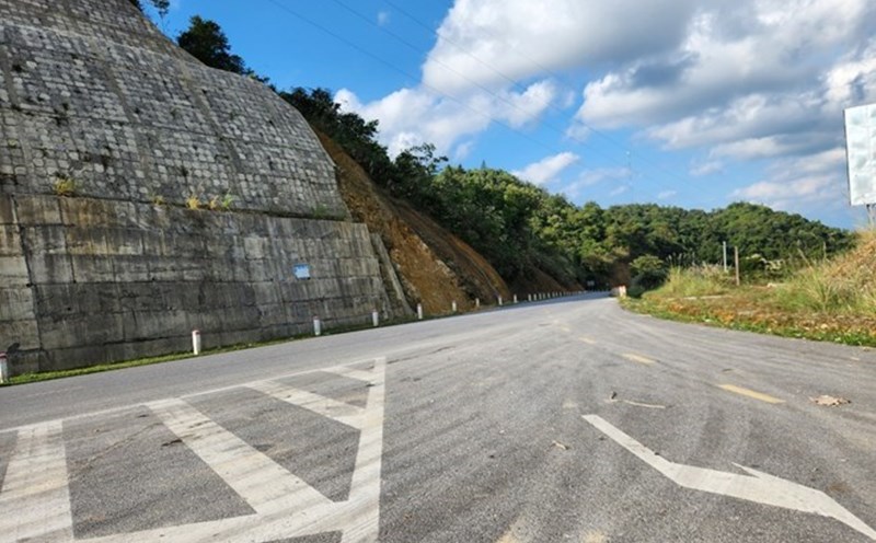 National Highway 3 through Cao Bang. Photo: An Trinh