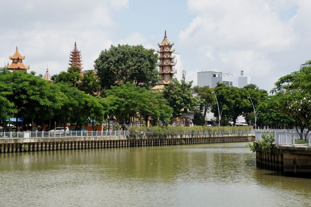 Doan kenh Nhieu Loc - Thi Nghe di qua khu vuc phuong Gia Dinh. Ảnh: Anh Tu