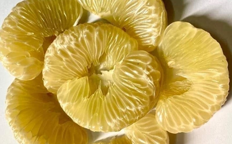 Grapefruit is one of the recommended fruits for breakfast to help burn belly fat. Photo: Kieu Vu