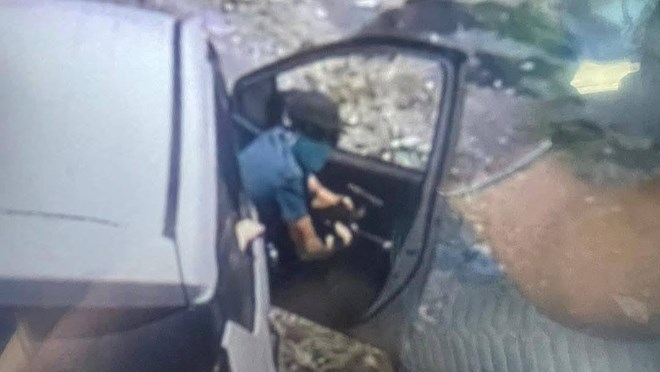 Làm rõ vụ rút vật nghi là súng đe dọa tài xế trên Quốc lộ 6