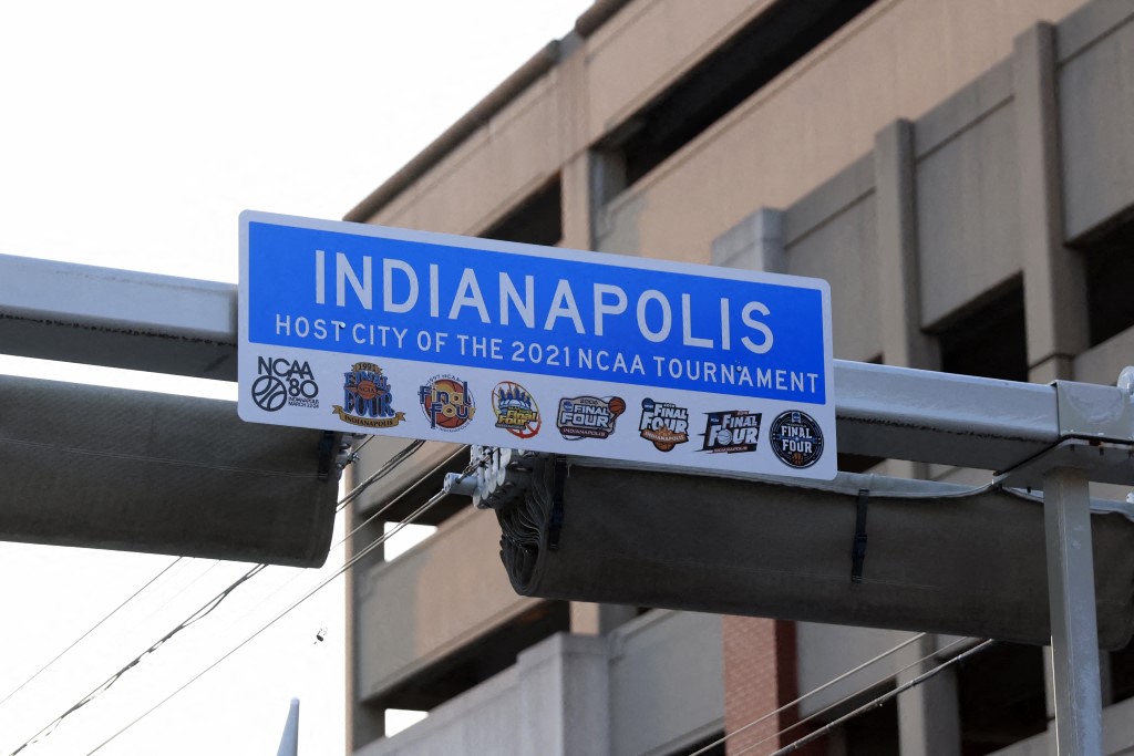 El tiroteo masivo en Indianapolis, EE. UU. En la mañana de 5.7. Foto: AFP