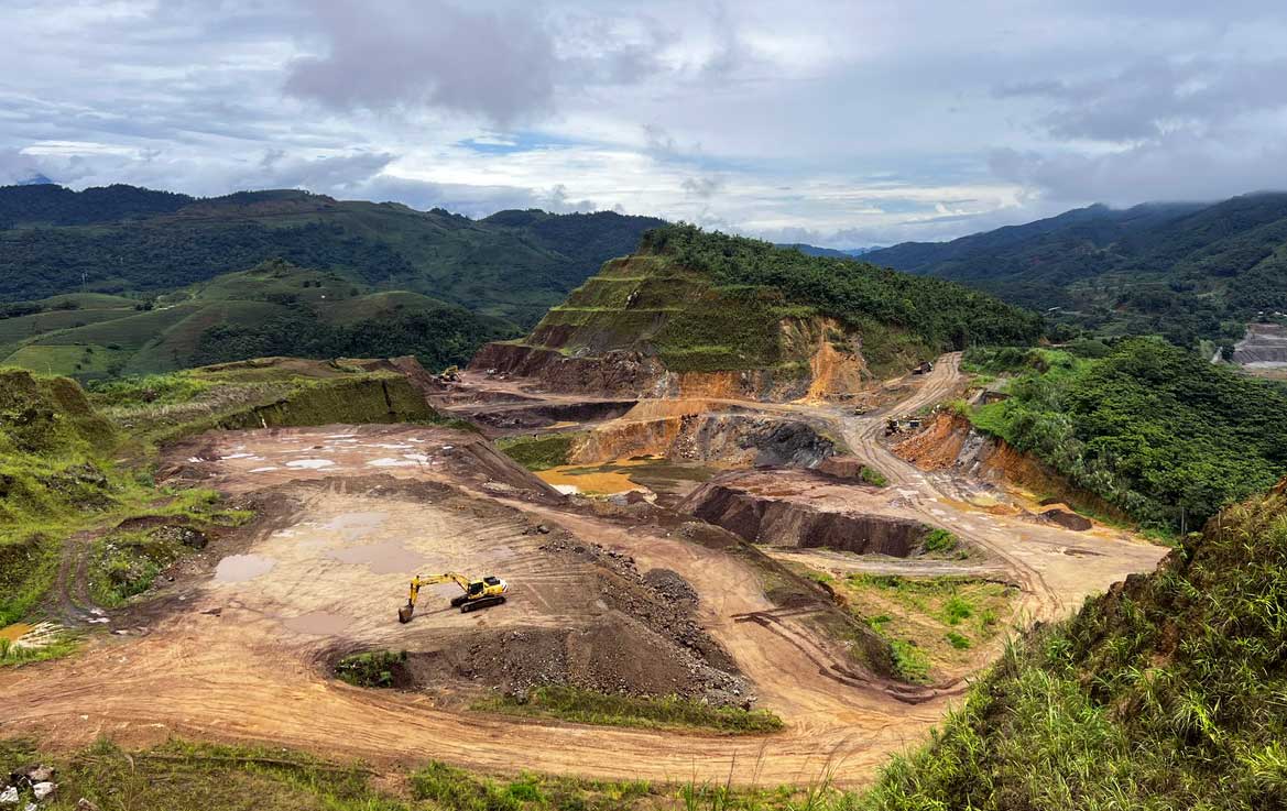 Ouverture du champ de mines d'Apatit Tam Dinh Company a Van Ban Commune, province de Lao Cai (anciennement fils Thuy Commun, district de Van Ban, province de Lao Cai). Photo: Duy Tung.