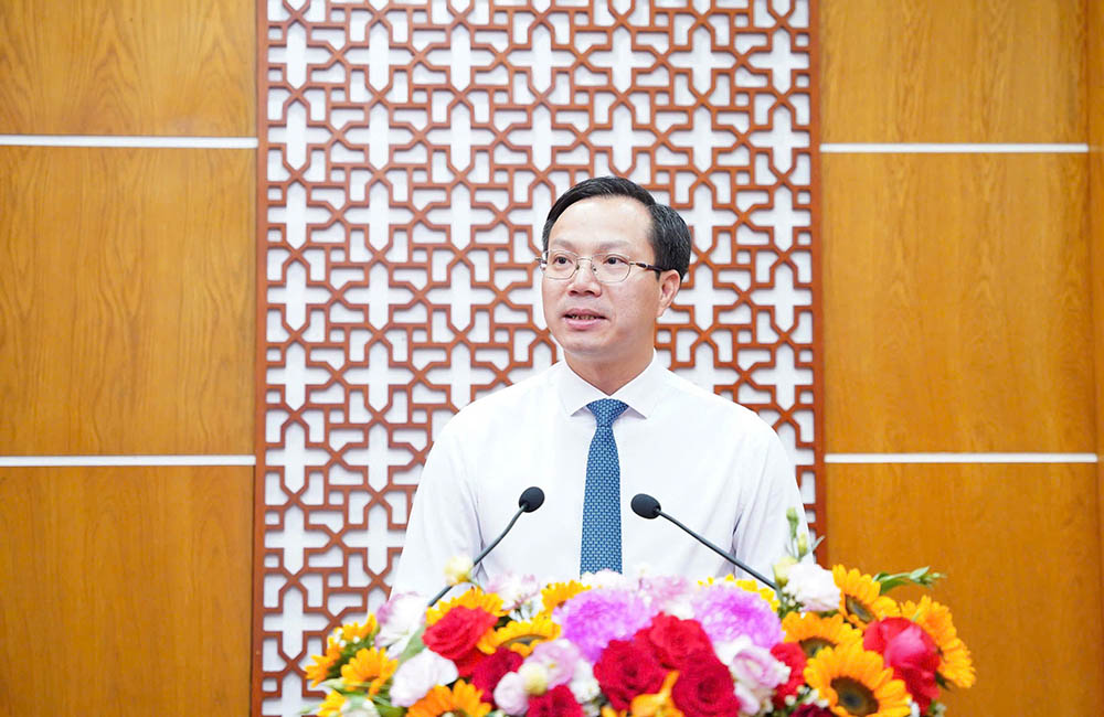 Tay Ninh 지방의 교육 사법 민족-종교를 담당하는 Doan Trung Kien 부위원장. 사진: Thanh Quan