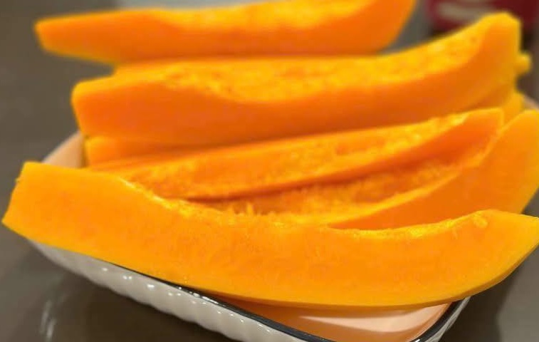 高血圧の人は朝にサトウキビを食べることができますが、いくつかの点に注意する必要があります。写真:キエウ・ヴー