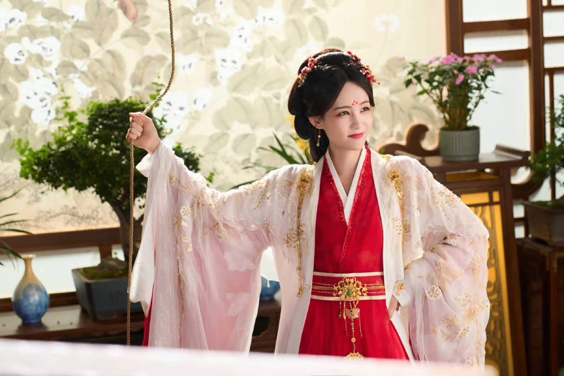 ly nhat DongはNhat Mong Mongで主演しました。写真：Vieon.