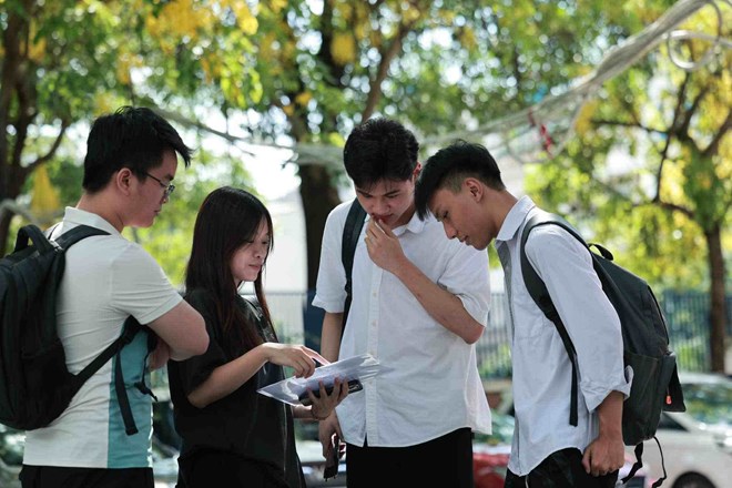 Sĩ tử loay hoay chọn ngành sau kỳ thi tốt nghiệp THPT