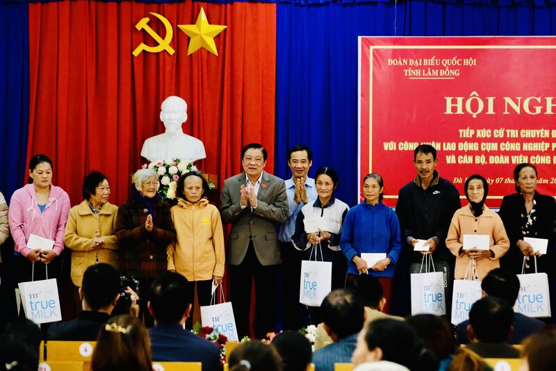 El Comite del Frente de la Paterna de Vietnam de la provincia de Lam Dong planea coordinar la organizacion de 61 puntos de votantes directos y en linea. Foto: Nguyet Thu