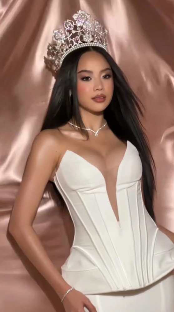 Tao hinh khac la cua Hoa hau Thanh Thuy. Anh: Nhan vat cung cap