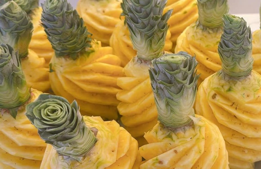 Eating pineapple after main meals can help with weight loss and stabilize blood pressure. Photo: Ha Anh