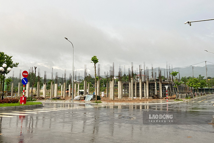The social housing project with an investment of nearly 70 billion VND will be built in the new urban residential area project north of Hoang Van Thai - Khe Chinh road, Muong Thanh ward, Dien Bien province. Photo: Quang Dat