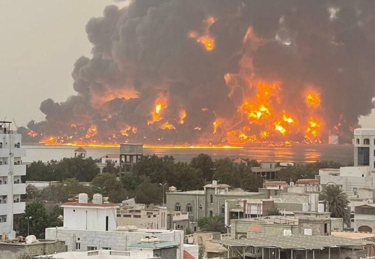 Xonanda Gaitananing porno suratlari