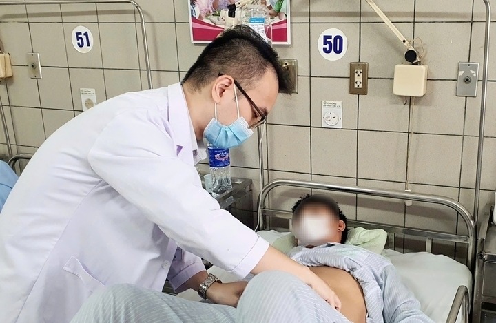 白マイ病院で治療を受けている腎不全患者。写真:BVCC