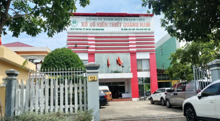 Tru so Cong ty xo so Quang Nam, noi phat nham so trung thuong tren song truc tiep. Anh: Truong An