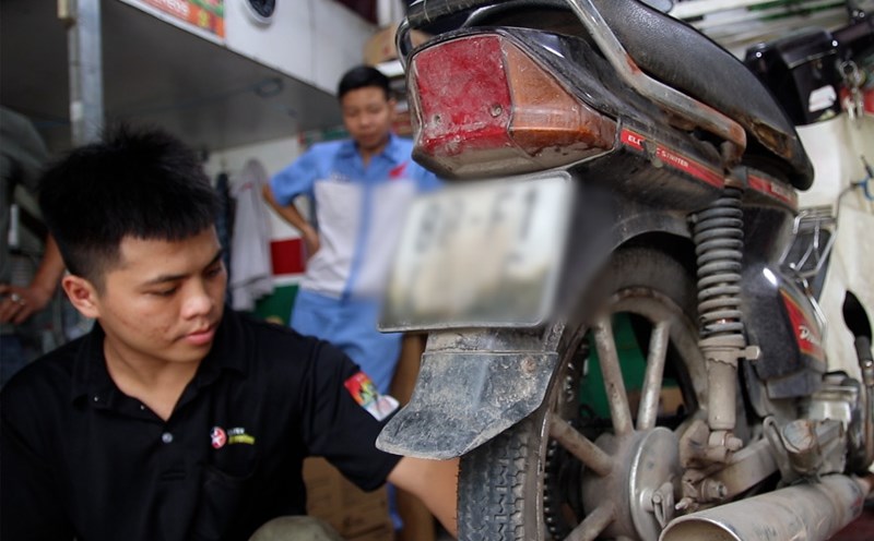Proactively maintain vehicles before applying the law to reduce pollution caused by motorbike emissions