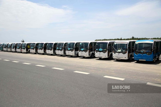 Quảng Trị rà soát tuyến đường để xem xét xe điện 4 bánh chở khách hoạt động