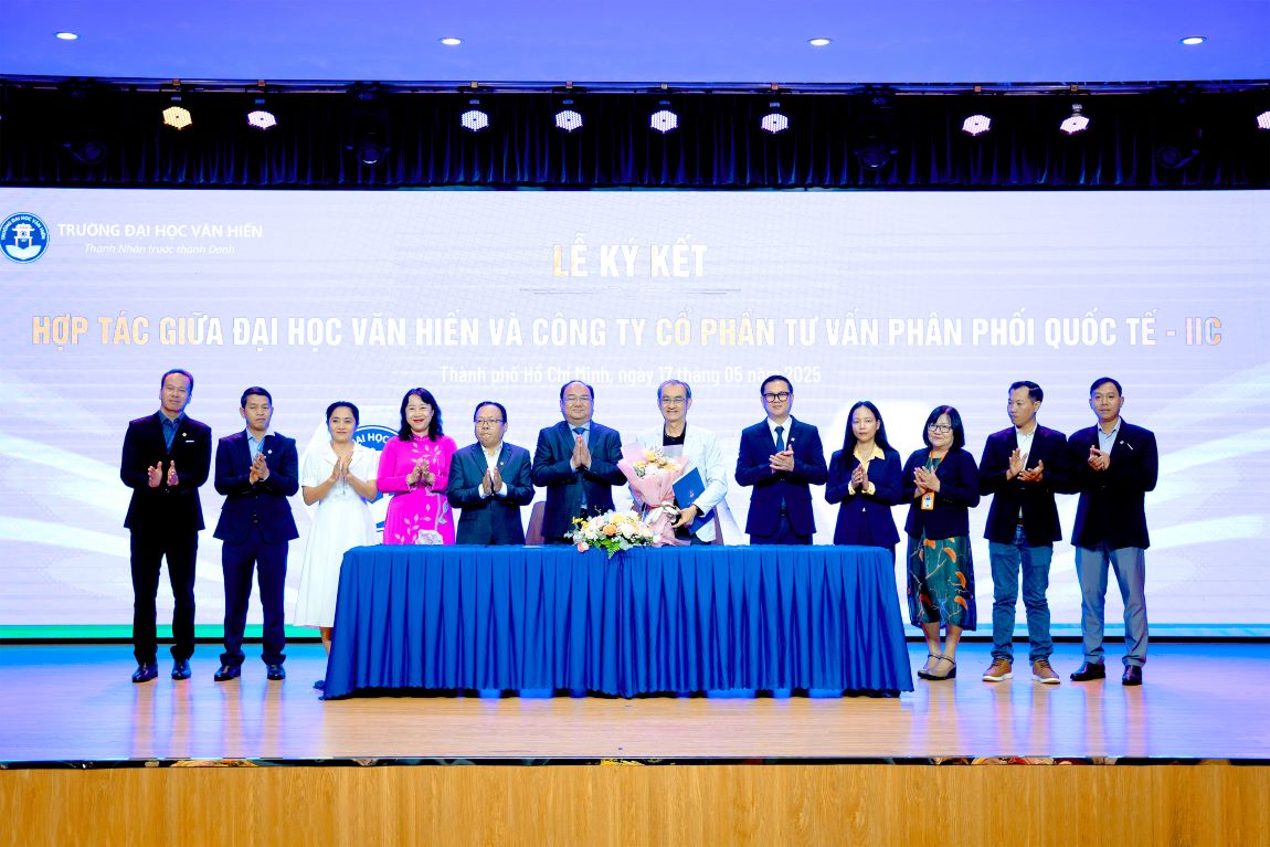 Nha truong da ky ket hop tac voi hon 600 doanh nghiep trong va ngoai nuoc.