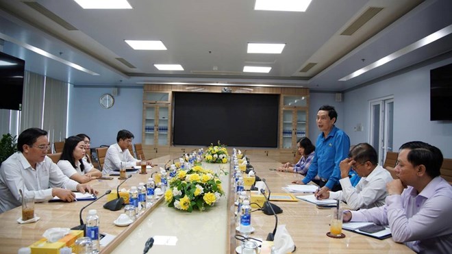 Sáp nhập Công đoàn Công ty Điện lực Bạc Liêu vào Công đoàn Công ty Điện lực Cà Mau