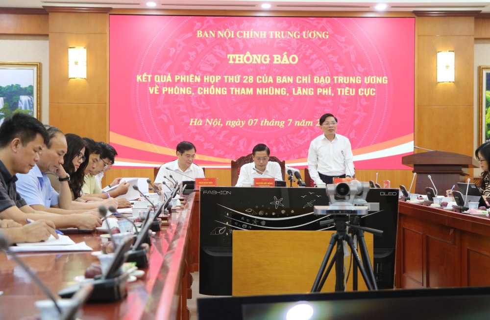 The Central Internal Affairs Commission organized the announcement of the Results of the 28th meeting of the Central Steering Committee on preventing and combating corruption, waste and negativity. Photo: Tran Vuong