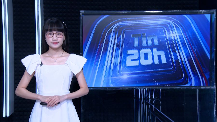 Infos 20h : Un chauffeur dont le permis de conduire a ete retire transporte toujours 38 passagers sur l'autoroute