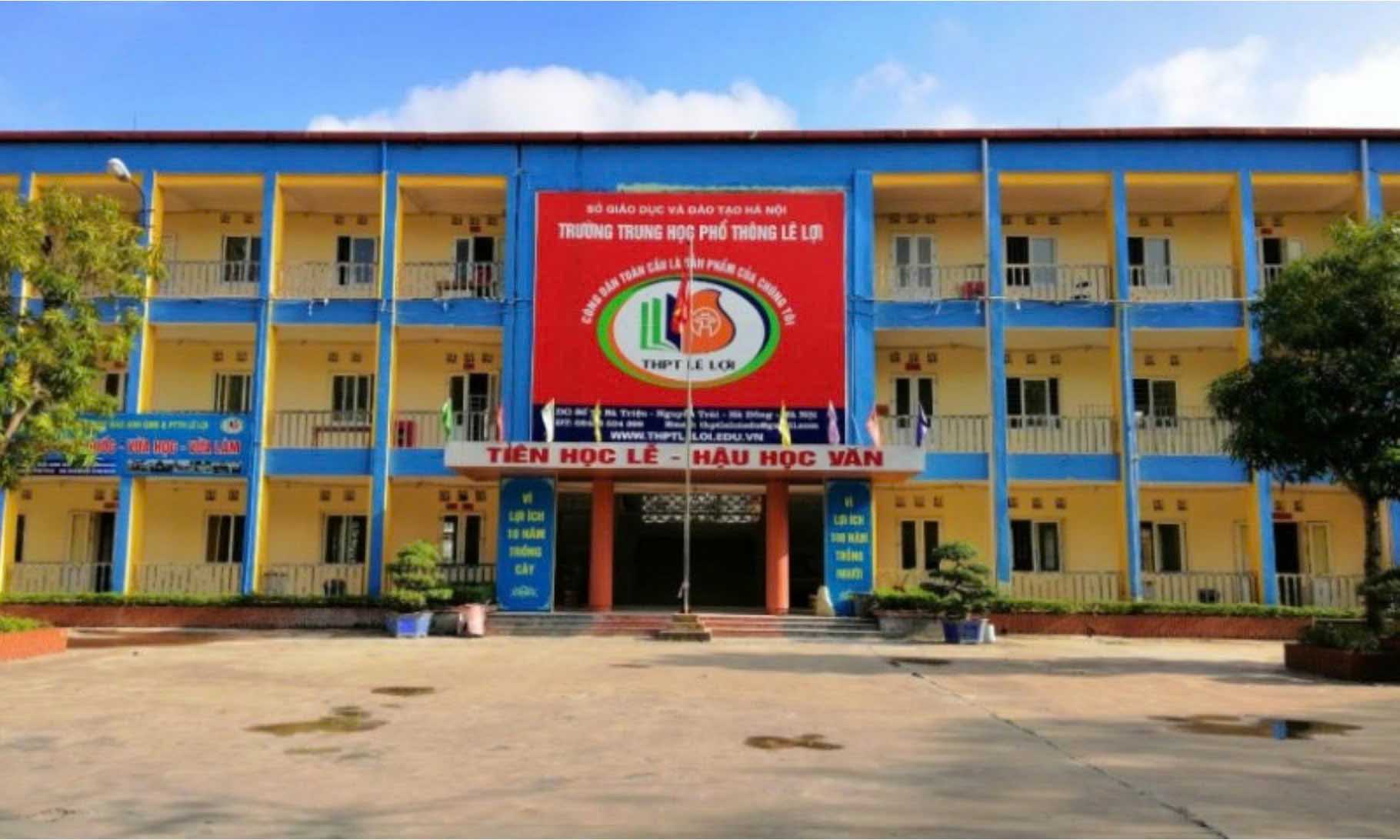 Le Loi 고등학교(하동구)는 하노이에서 규정보다 낮은 교사 배치를 하는 고품질 학교 중 하나입니다. 사진: 하동구 전자 정보 포털(구)