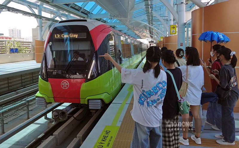 Train tickets for 2 metro lines in Hanoi will increase from August 1, 2025. Photo: To The