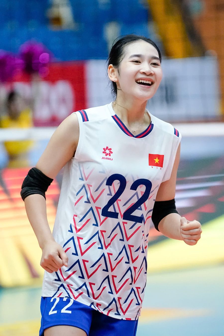 Chuyen hai Lai Thi Khanh Huyen cua tuyen bong chuyen U21 Viet Nam. Anh: Bong chuyen Viet Nam