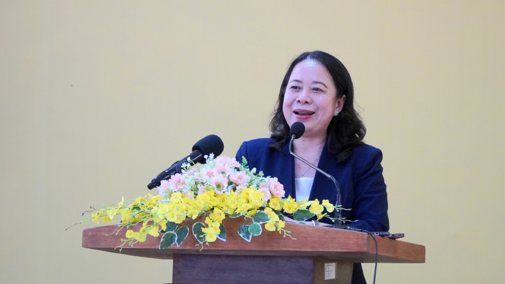 Vo Thi Anh Xuan 부통령이 An Giang 지방 유권자들과 만났습니다. 사진: Nam Phuong