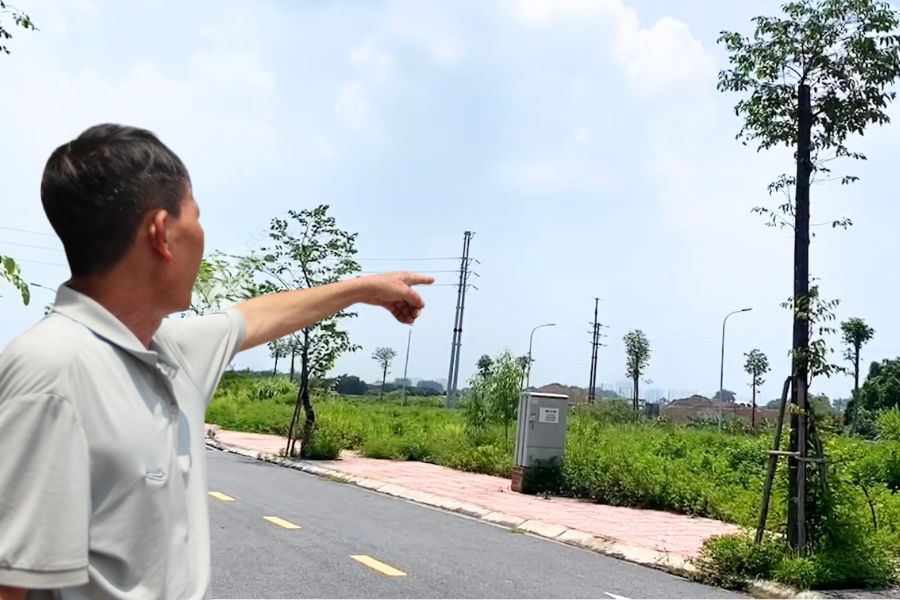 Apres la fievre des encheres a Hanoï de nombreux terrains abandonnes et gaspilles