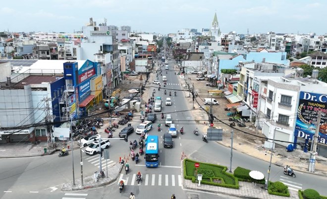 Giai phong mat bang duong Truong Chinh (TPHCM) lam Metro so 2. Anh: Anh Tu