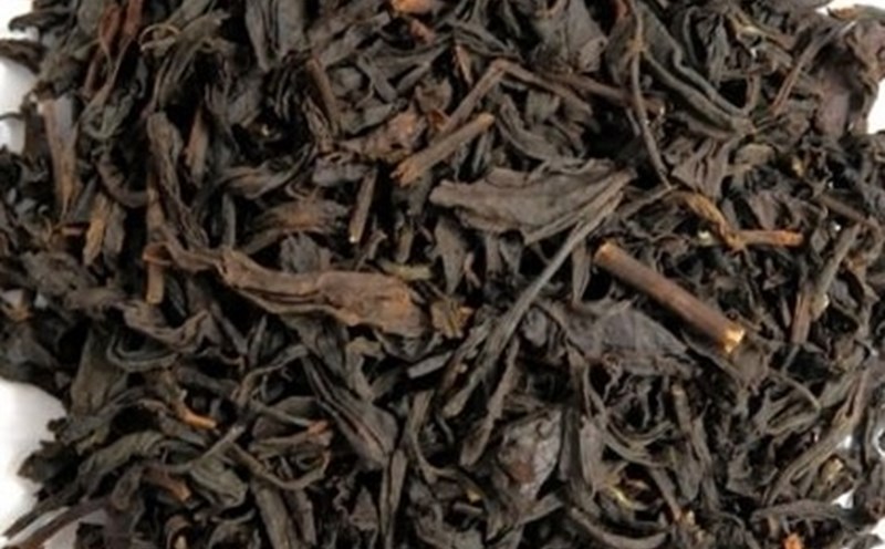 Drinking tea properly to support blood sugar, contributing to longevity. Photo: Ha Anh