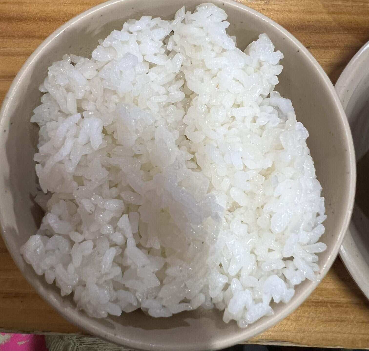 Eating dinner properly will improve sleep quality. Photo: Kieu Vu