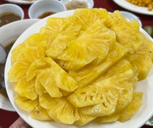 Dua de trong ngan mat tu lanh co the keo dai thoi gian su dung tu 2 - 3 ngay. Anh: Kieu Vu