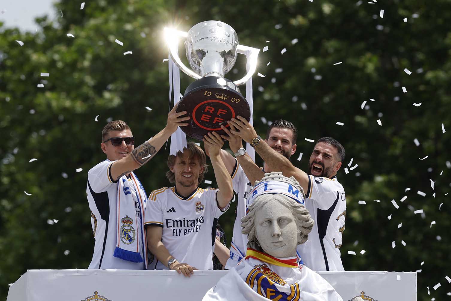 Nhung vinh quang Luka Modric co duoc trong mau ao Real Madrid du de anh tao su tin tuong cho bat cu ben do nao, khong chi AC Milan. Anh: AFP