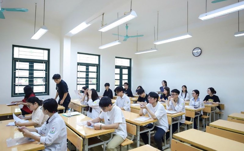In 2025, many universities will continue to use the high school transcript admission method for admission. Photo: Van Trang