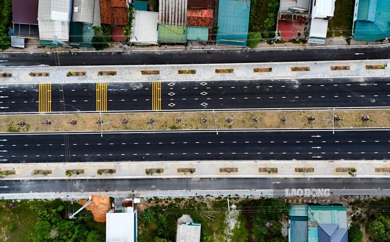 The Phong Dien - Dien Loc rescue road project worth over VND770 billion in Hue is about to be completed. Photo: Nguyen Luan