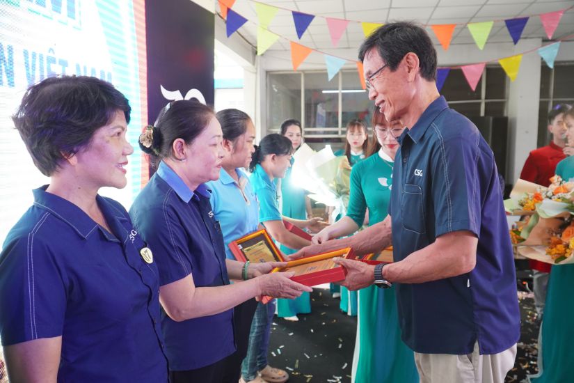 La societe Chang Shin Vietnam Co. Ltd. prend soin des travailleurs. Photo : HA ANH CHIEN